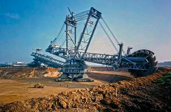 bucket wheel excavator.jpg